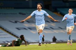 Nhấn chìm Tottenham, Man City vững ngôi đầu Ngoại hạng Anh