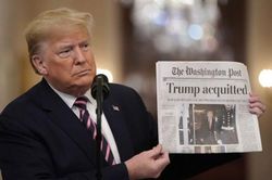 Cựu Tổng thống Mỹ Donald Trump thoát bị luận tội