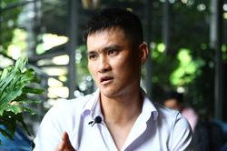 Ông Calisto tham gia đội bóng do Công Vinh sáng lập