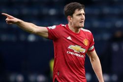 Tin bóng đá MU 15/2: Maguire chỉ trích VAR. Dortmund tranh hậu vệ với MU