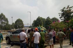 Khống chế kẻ ngáo đá chốt cửa, phóng hỏa đòi chết trong khu chung cư