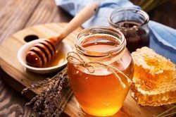 6 nhóm người không nên ăn mật ong kẻo rước họa vào thân