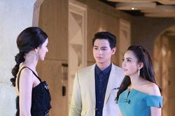 Chuẩn bị về quê ăn Tết, chị hàng xóm chạy sang đưa cho bạn trai tôi 10 triệu đồng và nói một chuyện khiến tôi bủn rủn chân tay