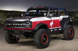 Ngắm chiếc SUV địa hình Ford Bronco 4600 'siêu hầm hố'