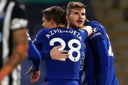 Nhẹ nhàng hạ Newcastle, Chelsea trở lại top 4