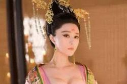 Phi tần dưới triều Thanh không được phép về nhà đón Tết cùng gia đình, vậy họ đã đón năm mới ở hậu cung như thế nào?