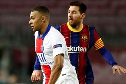 Mbappe 'nhấn chìm' Messi ngay tại Nou Camp