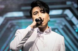 Ca khúc rap đầu tiên đạt top 1 #zingchart trong năm 2021