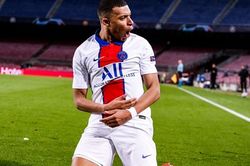 Mbappe lập hat-trick vào lưới Barca: Ngôi sao số 1 thế giới hiện tại