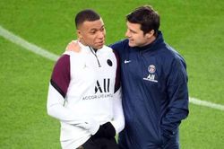 Mbappe nói gì với HLV PSG đêm trước trận đại thắng Barca?