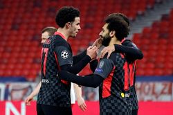 'Song sát' Salah - Mane giúp Liverpool thổi bay Leipzig