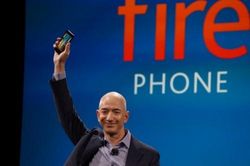 Jeff Bezos vượt qua Elon Musk giành lại vị trí người giàu nhất thế giới