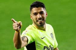 Atletico tạo khoảng cách 6 điểm với Real