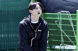 BTS: Tại sao các 'hyung' lại bỏ qua lỗi của Jungkook khi chơi tennis?