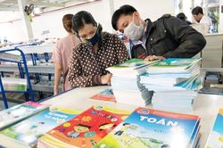 Hòa Bình: Hoàn thành đề xuất chọn sách giáo khoa lớp 6 trước 15/3