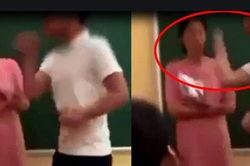 Xôn xao clip nam sinh hùng hổ lên bục giảng... tát cô giáo