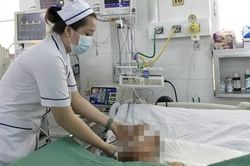 Cứu sống bệnh nhân ho ra máu sét đánh nguy kịch
