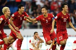 ĐT Việt Nam sẵn sàng đá sân trung lập của đối thủ; Ronaldo bị chỉ trích ích kỷ