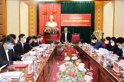 Ban Thường vụ tỉnh ủy làm việc với Ban Thường vụ huyện ủy Quỳnh Nhai