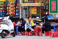 Xử phạt 11 trường hợp không đeo khẩu trang nơi công cộng
