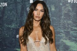 Megan Fox phản hồi thông tin từ chối đeo khẩu trang