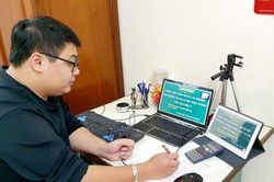 Bộ GD&ĐT xây dựng kịch bản điều chỉnh thời gian năm học, thi tốt nghiệp THPT