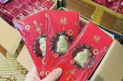 Đi chợ online sắm lễ, ngỡ ngàng lì xì thần tài mạ vàng 15.000 đồng