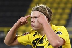 MU dùng tiền lôi kéo Coman, Chelsea 'đánh úp' Haaland