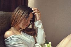 Muốn biết người đàn ông bên cạnh bạn giàu hay nghèo chỉ cần nhìn vào 3 điểm này là sẽ rõ