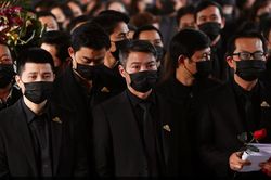 Công Lý, Việt Anh cùng nhiều đồng nghiệp nghẹn ngào tiễn đưa NSND Hoàng Dũng