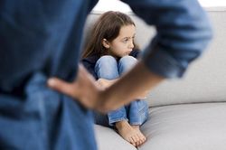 Những lời nói làm thui chột niềm tin và sự hồn nhiên của con trẻ