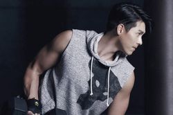 Vì sao Hyun Bin được khen có bờ vai Thái Bình Dương?