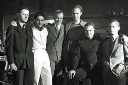 Ca khúc 'Smile' của Charlie Chaplin: Nụ cười trên gương mặt buồn khổ