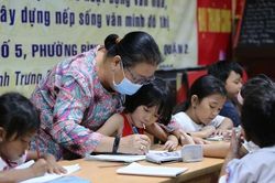 'Ngoại Thủy' của những trẻ em nghèo ở Sài Gòn