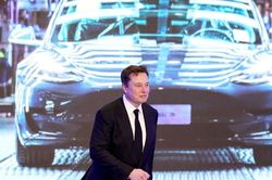 Tesla lãi từ Bitcoin nhiều hơn doanh số bán xe điện cả năm ngoái