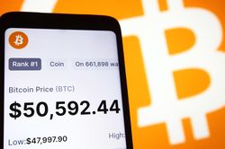 Sau Tesla, 'lòng tham' với Bitcoin sẽ lan tới những ông lớn nào?