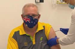 Thủ tướng Australia tiêm vaccine COVID-19