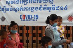 Thêm người mắc Covid-19 trong ổ dịch cộng đồng của Campuchia