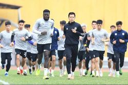 CLB Hà Nội đón tin vui trước ngày V.League trở lại