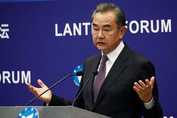Ngoại trưởng Vương Nghị kêu gọi Washington ngừng 'phá hoại chủ quyền và an ninh Trung Quốc'