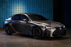 Lexus Gamers'IS phiên bản 'độc nhất vô nhị' dành cho streamer