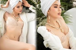 Ngọc Trinh mặc nội y xuyên thấu vẫn cực sang, khoe dáng trong bồn tắm đúng chuẩn quý cô thượng lưu