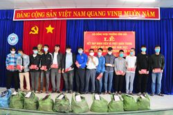 Phường Vĩnh Hải: Kết nạp Đoàn cho 27 thanh niên trúng tuyển nghĩa vụ quân sự năm 2021