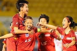 Nữ tiền đạo Huỳnh Như: 'Hoa lạc giữa rừng gươm'
