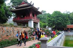 Hà Nội đón gần 123 nghìn lượt khách trong dịp Tết