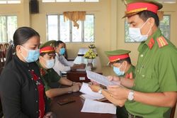 Cảnh sát bắt giam hai nữ chủ hụi