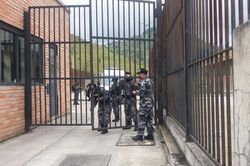 Ecuador: Đụng độ băng nhóm, ít nhất 67 tù nhân thiệt mạng