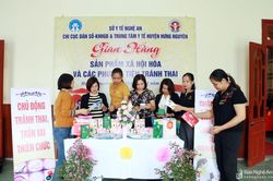 Nhiều chính sách khen thưởng, hỗ trợ tập thể, cá nhân thực hiện tốt công tác dân số