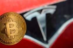 Đầu tư khủng, giá cổ phiếu Tesla gắn chặt với Bitcoin