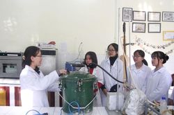 Lớp Sinh học chất lượng cao